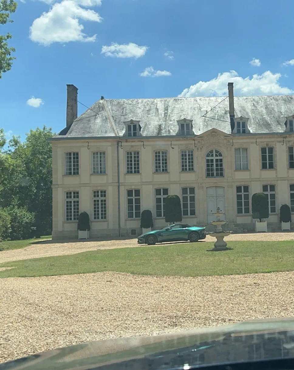 bi-taxis-prestige-chauffeur-vtc-reims-faq-chateau
