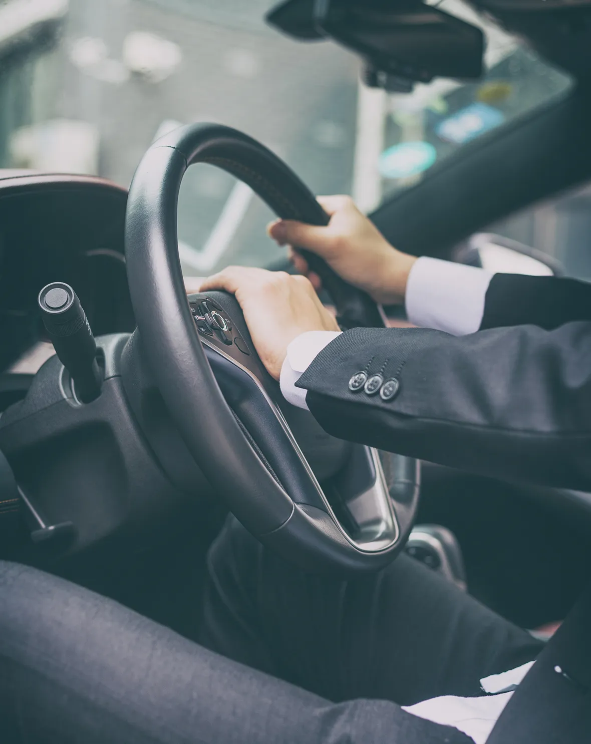 bi-taxis-prestige-chauffeur-vtc-reims-illustration-service-chauffeur-privee-conventionne