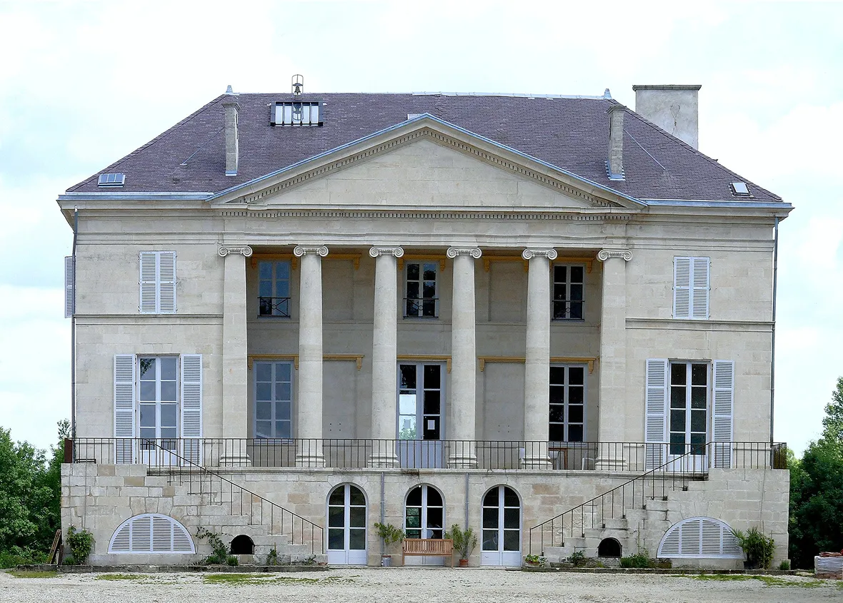bi-taxis-prestige-chauffeur-vtc-reims-photo-chateau-isle-sur-marne